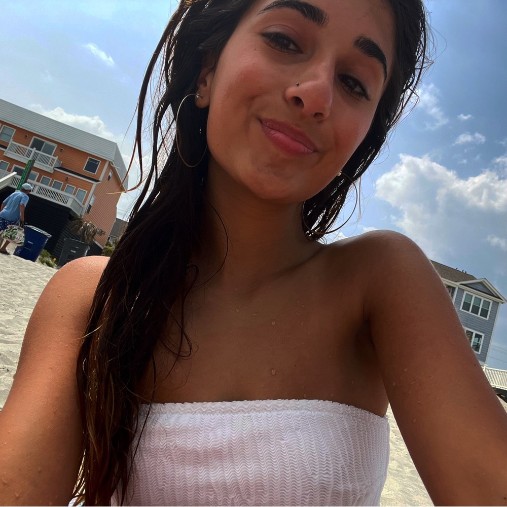 Meet your Posher, Angelina